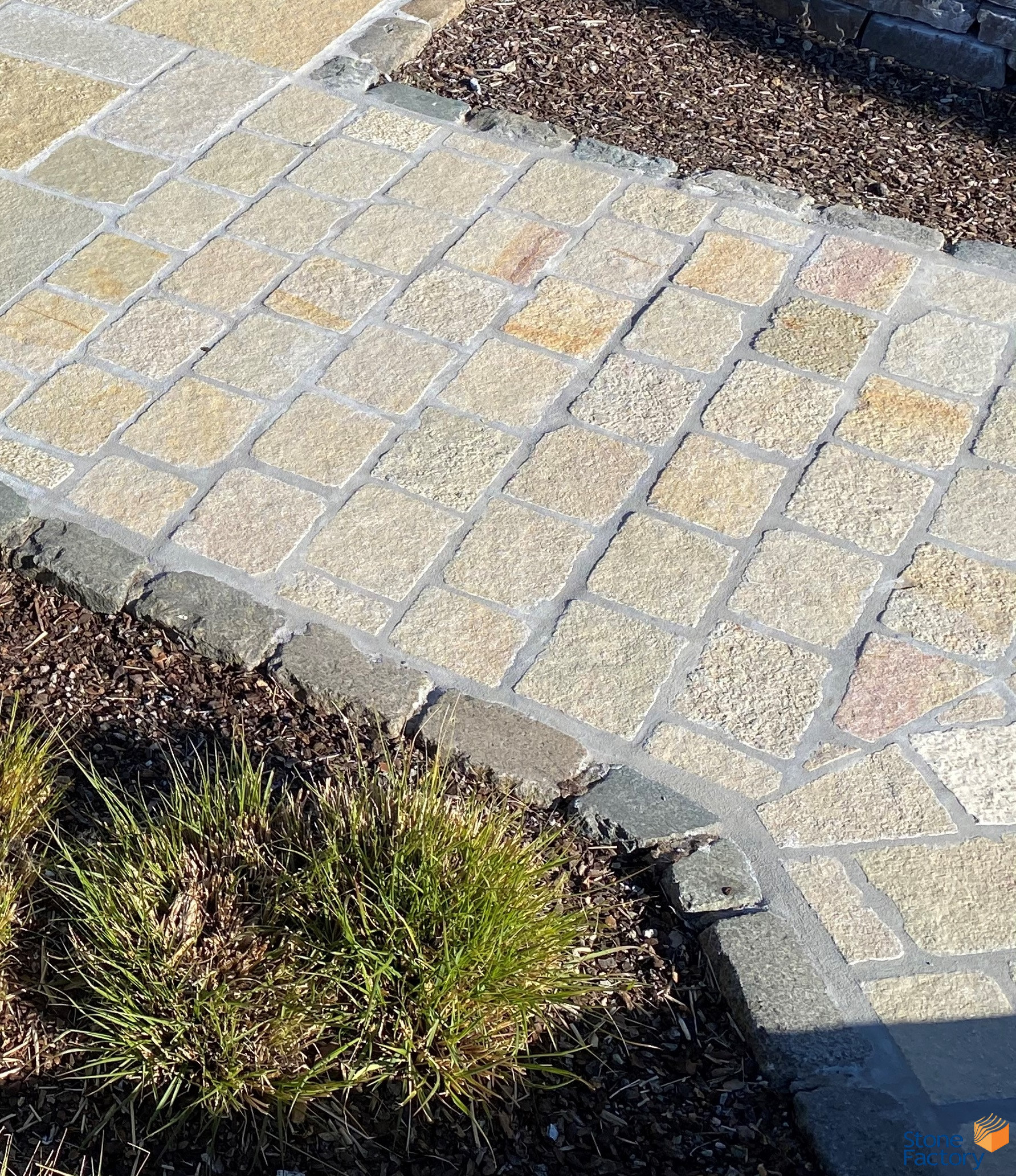 Tandur Yellow cobbles